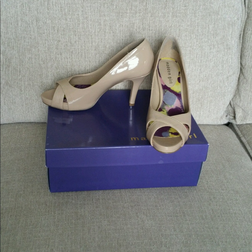 Madden Girl Nude Heels Size 6.5 M